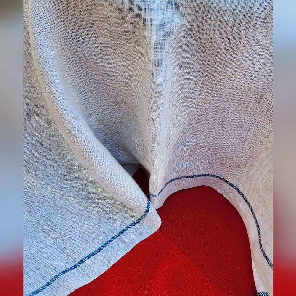 LARGE NATURAL LINEN KITCHEN TOWEL WITH A FINE BLUE LINE.